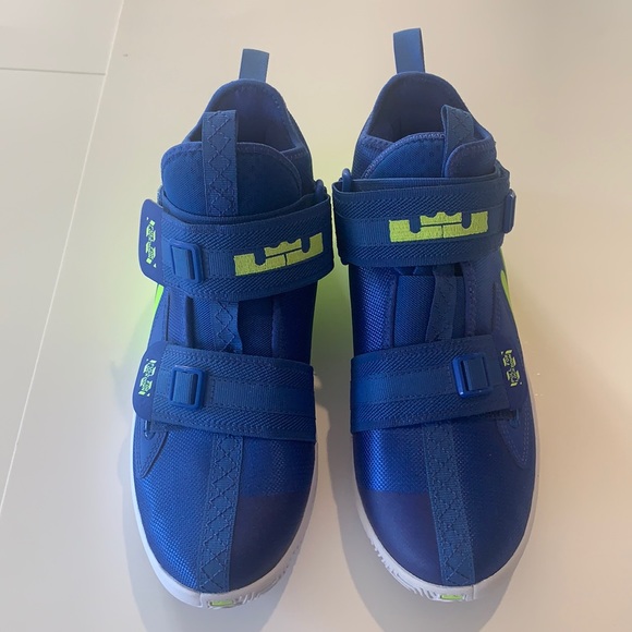 Nike leBron soldier Xlll 13 basketball shoes - Picture 2 of 15